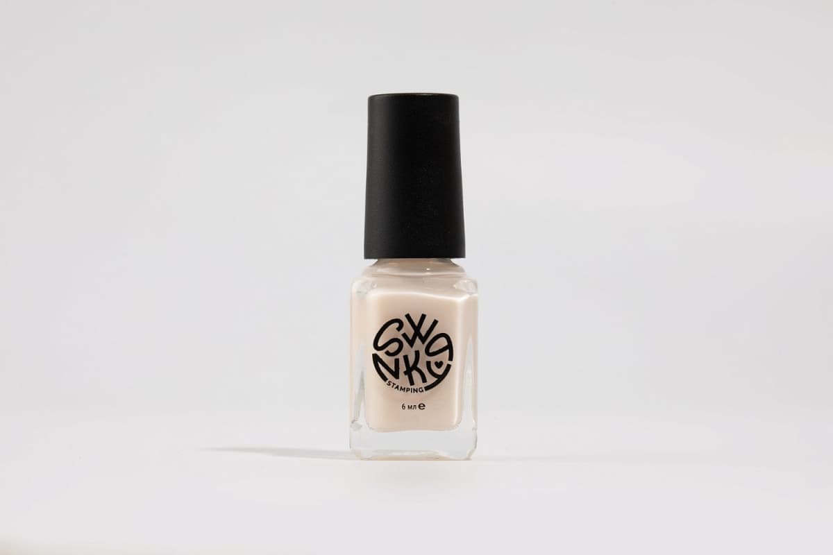 Swanky Stamping, Укрепляющий лак для ногтей №01 молочно-белый 6мл